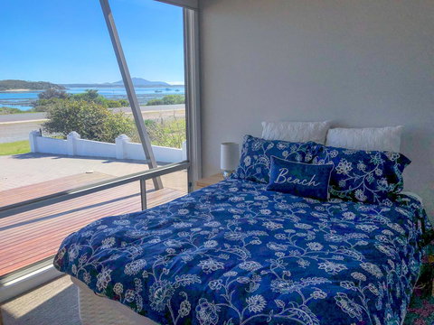 Beachview - Holiday Sunshine Coast 16