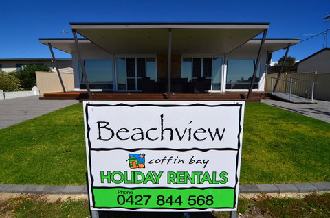 Beachview - Holiday Sunshine Coast 3
