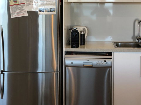 Beachview - Holiday Sunshine Coast 13