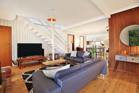 Hudson Bay @ Basin View-Pet Friendly-15 Mins To Hyams Beach - Holiday Sunshine Coast 1