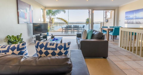 The Bluff Resort Apartments - Sunshine Coast Tourism 25