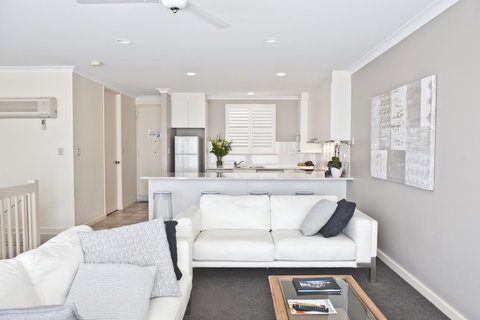 The Bluff Resort Apartments - Sunshine Coast Tourism 40