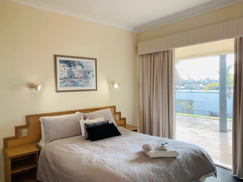 The Bluff Resort Apartments - Sunshine Coast Tourism 2