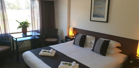 Nightcap At Hotel Victor - Sunshine Coast Tourism 2
