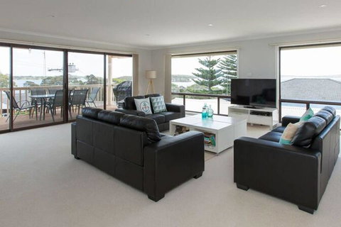 Bimbadeen - Sunshine Coast Tourism 2