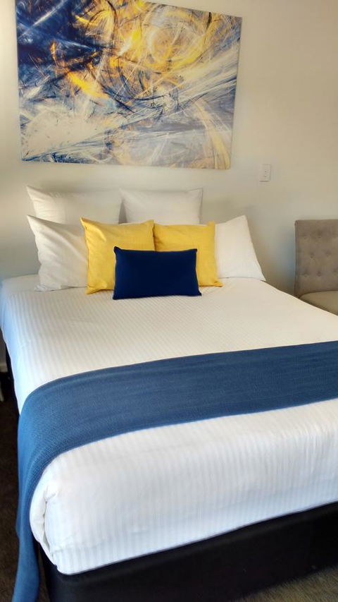 The Avenue Inn - Sunshine Coast Tourism 9