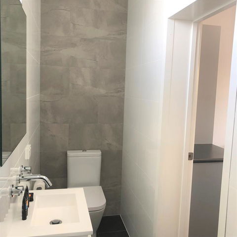 The Avenue Inn - Sunshine Coast Tourism 17