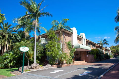 The Belmore Apartments Hotel - Sunshine Coast Tourism 1