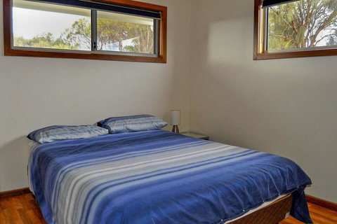 Rest A Shore Coffin Bay - Holiday Sunshine Coast 9