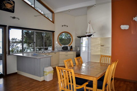 Rest A Shore Coffin Bay - Holiday Sunshine Coast 7