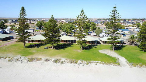 Wallaroo Holiday Park - Holiday Sunshine Coast 0