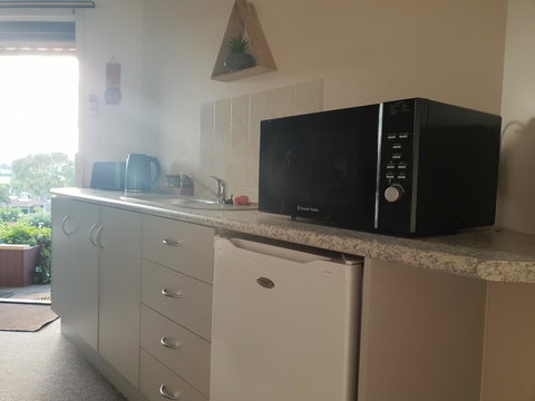 Barossa Valley Studio - Sunshine Coast Tourism 19