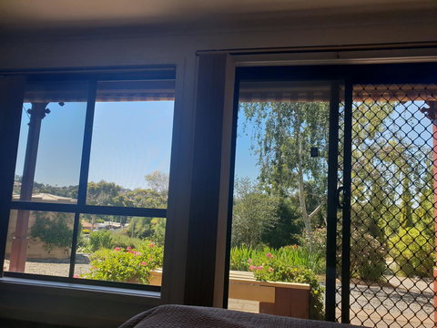 Barossa Valley Studio - Sunshine Coast Tourism 15