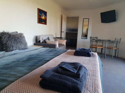 Barossa Valley Studio - Sunshine Coast Tourism 2