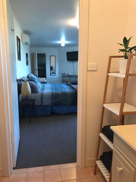 Barossa Valley Studio - Sunshine Coast Tourism 17