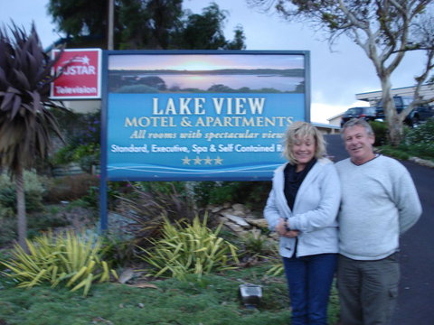 Lakeview Motel And Apartments - Holiday Sunshine Coast 9
