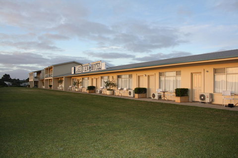 Lakeview Motel And Apartments - Holiday Sunshine Coast 17