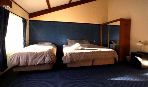 Snowy Gums Chalet - Sunshine Coast Tourism 12