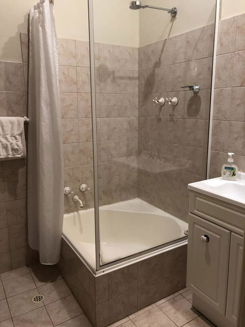Parkview Apartment - Grandview House & Apartments - Sunshine Coast Tourism 9