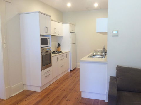 Parkview Apartment - Grandview House & Apartments - Sunshine Coast Tourism 4