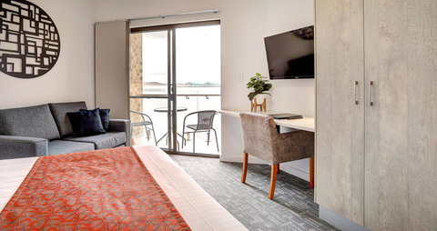 Limani Motel - Holiday Sunshine Coast 24