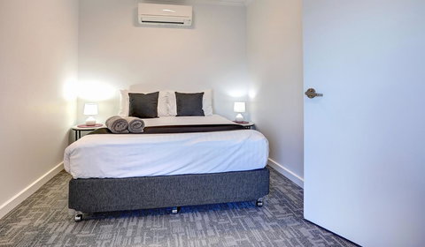 Limani Motel - Holiday Sunshine Coast 8