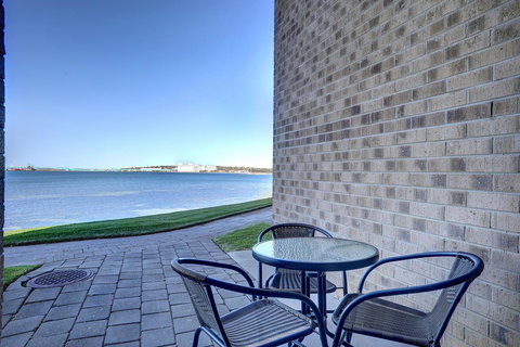 Limani Motel - Holiday Sunshine Coast 38