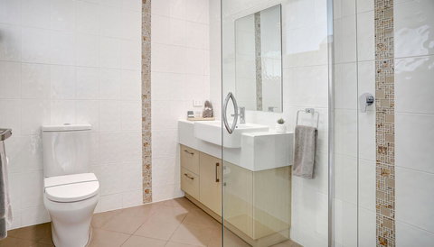 Limani Motel - Holiday Sunshine Coast 25