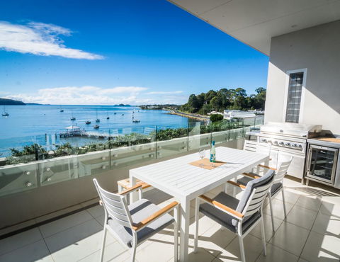 Penthouse On The Promenade - Sunshine Coast Tourism 3