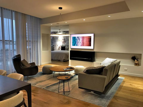 Penthouse On The Promenade - Sunshine Coast Tourism 4