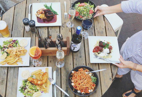 Caledonian Inn - Holiday Sunshine Coast 22