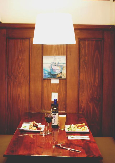 Caledonian Inn - Holiday Sunshine Coast 30