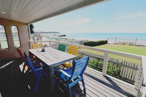 Caledonian Inn - Holiday Sunshine Coast 12