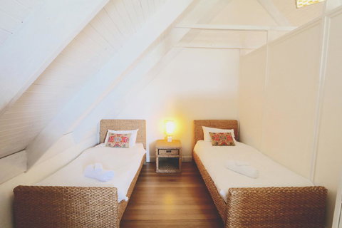 Caledonian Inn - Holiday Sunshine Coast 9