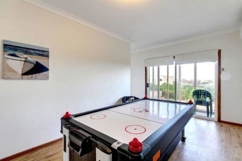 SeaWatch-Sea Views - Sunshine Coast Tourism 11