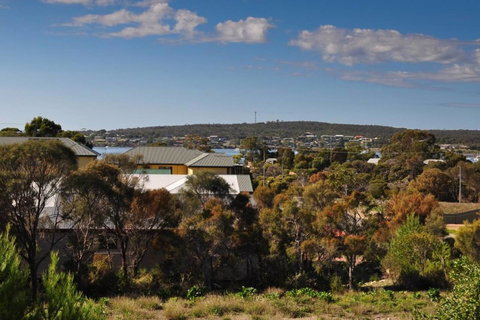 Baywatch - Holiday Sunshine Coast 7