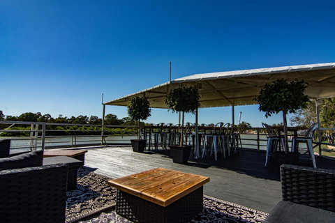 Murray River Queen - Sunshine Coast Tourism 24