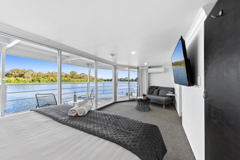 Murray River Queen - Sunshine Coast Tourism 10