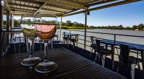 Murray River Queen - Sunshine Coast Tourism 15