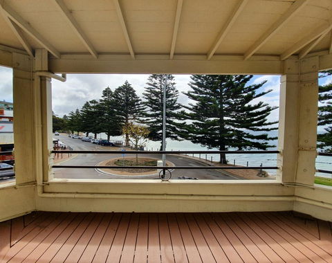 Pier Hotel Port Lincoln - Holiday Sunshine Coast 13