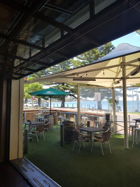 Pier Hotel Port Lincoln - Holiday Sunshine Coast 30