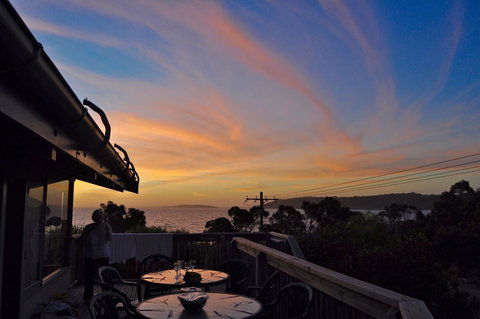 Dolphinview - Sunshine Coast Tourism 15