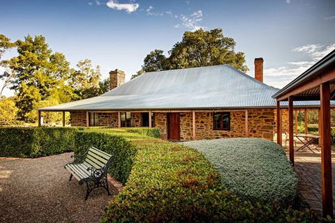 Jacobs Estate Cottage - Holiday Sunshine Coast 0