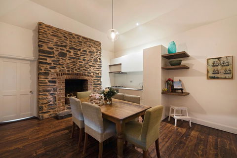 Jacobs Estate Cottage - Holiday Sunshine Coast 5