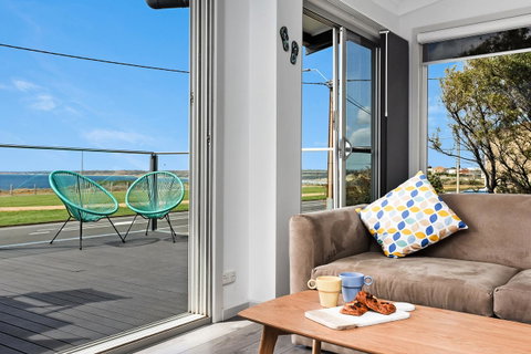 Sorrento - Aldinga Beach - Sunshine Coast Tourism 0