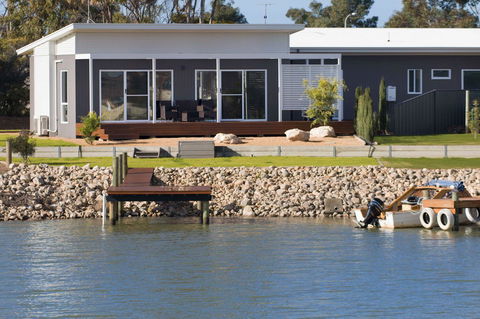 Villa Serra - Sunshine Coast Tourism 11