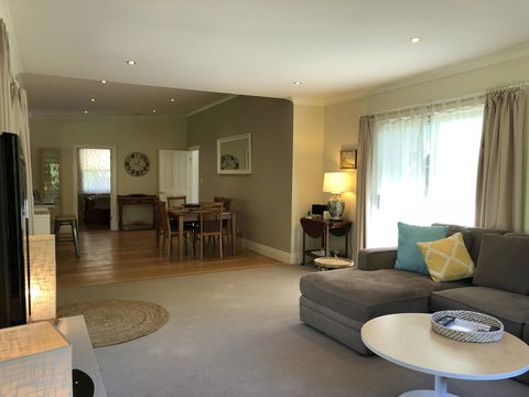Jack\'s House B&B Clare - Sunshine Coast Tourism 14