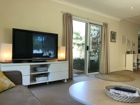 Jack\'s House B&B Clare - Sunshine Coast Tourism 13