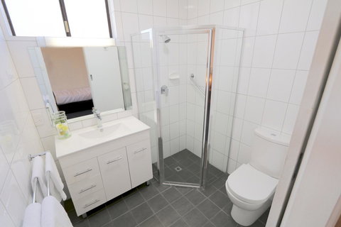 Harbour View Motel - Sunshine Coast Tourism 21