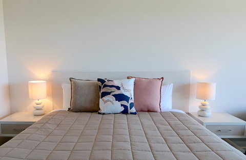 Harbour View Motel - Sunshine Coast Tourism 15